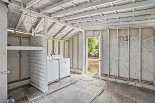 409 Lebeau St, Clearwater, FL 33755 - Photo 16