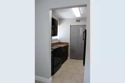 7504 Timberstone Drive #13G, Tampa, FL 33615 - Photo 4