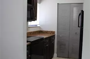 7504 Timberstone Dr, Tampa, FL 33615 - Photo 4
