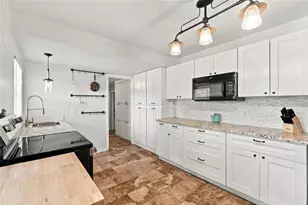 4720 Welch Causeway, Saint Petersburg, FL 33708 - Photo 16