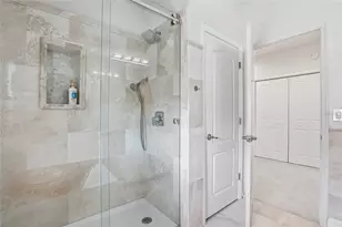 18740 Wimbledon Cir, Lutz, FL 33558 - Photo 46