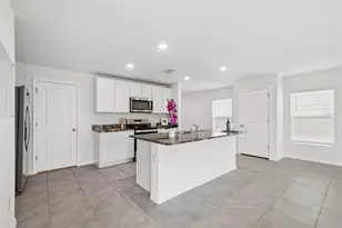 5254 Rocky Coast Pl, Palmetto, FL 34221 - Photo 8