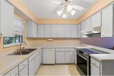 7328 Canal Boulevard, Tampa, FL 33615 - Photo 10