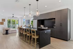 5160 Dartmouth Ave N, Saint Petersburg, FL 33710 - Photo 2
