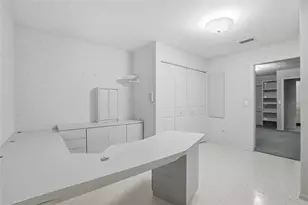 1026 W Rambla St, Tampa, FL 33612 - Photo 36