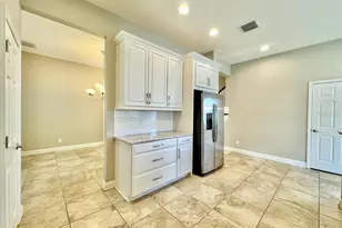 11127 Winthrop Lake Dr, Riverview, FL 33578 - Photo 18