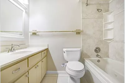 14608 Brentwood Place, Tampa, FL 33618 - Photo 18