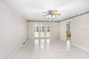 14608 Brentwood Pl, Tampa, FL 33618 - Photo 6