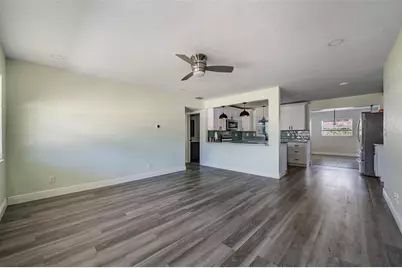 3920 Wahoo Drive SE, Saint Petersburg, FL 33705 - Photo 4
