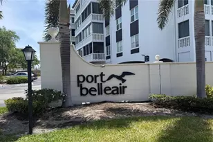 139 Bluff View Dr, Belleair Bluffs, FL 33770 - Photo 2