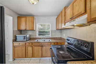 10015 N 23rd Street, Tampa, FL 33612 - Photo 10