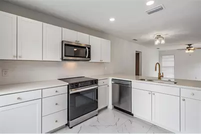 11005 Underwood Place, Tampa, FL 33624 - Photo 16