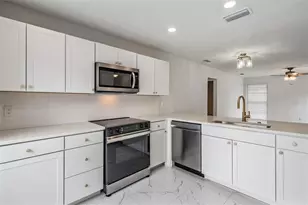 11005 Underwood Pl, Tampa, FL 33624 - Photo 16