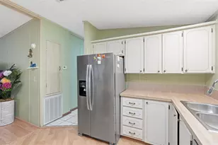 5027 Forest Crest Dr, Lakeland, FL 33810 - Photo 10