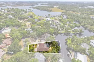11857 W Riverhaven Dr, Homosassa, FL 34448 - Photo 2
