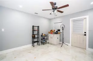 3615 Marco Dr, Tampa, FL 33614 - Photo 26