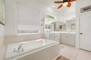 8689 Mississippi Run, Weeki Wachee, FL 34613 - Photo 24