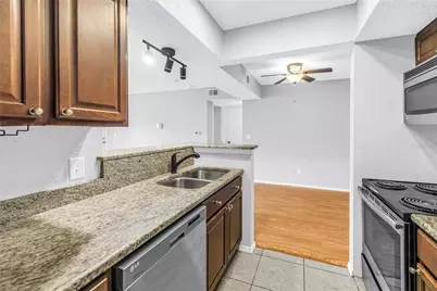 10200 Gandy Boulevard N #807, Saint Petersburg, FL 33702 - Photo 14