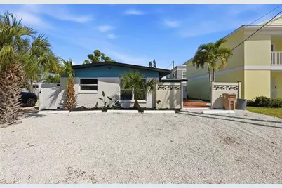 14906 N Bayshore Drive, Madeira Beach, FL 33708 - Photo 2