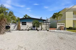14906 N Bayshore Dr, Madeira Beach, FL 33708 - Photo 2