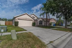 6806 Guilford Crest Dr, Apollo Beach, FL 33572 - Photo 2