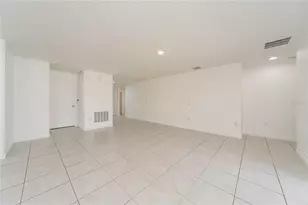 1373 Lucerne Loop Rd NE, Winter Haven, FL 33881 - Photo 4