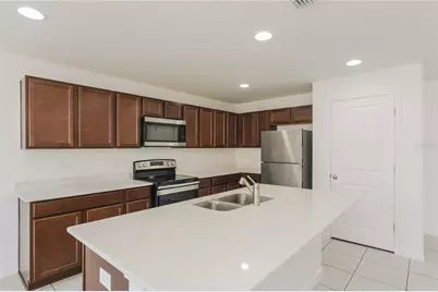 1373 Lucerne Loop Road NE, Winter Haven, FL 33881 - Photo 10