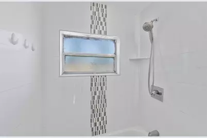 10220 N 23rd Street, Tampa, FL 33612 - Photo 36