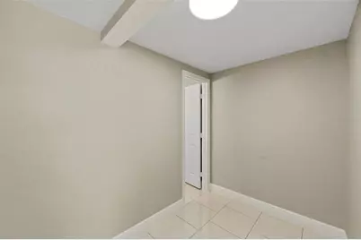 10220 N 23rd Street, Tampa, FL 33612 - Photo 22