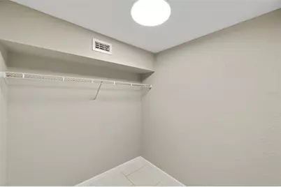 10220 N 23rd Street, Tampa, FL 33612 - Photo 26