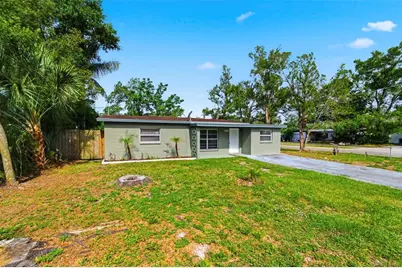 10220 N 23rd Street, Tampa, FL 33612 - Photo 8
