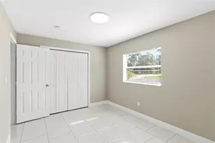 10220 N 23rd St, Tampa, FL 33612 - Photo 30