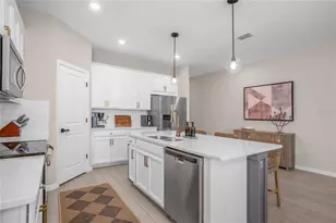 34382 Evergreen Hill Ct, Wesley Chapel, FL 33545 - Photo 6