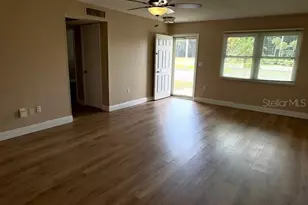 1005 Rickenbacker Dr, Sun City Center, FL 33573 - Photo 6