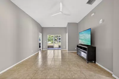 12015 Cedarfield Drive, Riverview, FL 33579 - Photo 8