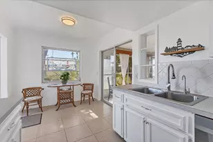 448 Redwood Rd, Venice, FL 34293 - Photo 12