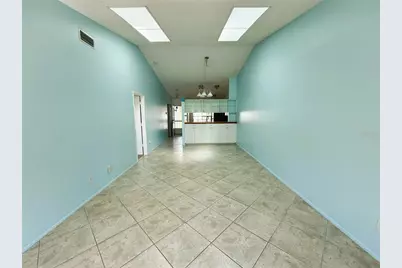 225 Sun Vista Court S, Treasure Island, FL 33706 - Photo 10