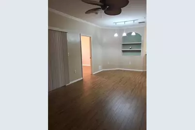 10025 Courtney Palms Boulevard #102, Tampa, FL 33619 - Photo 12