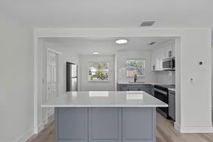 310 Westwinds Dr, Palm Harbor, FL 34683 - Photo 18