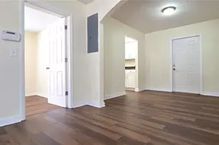 2417 Wishing Well Cir, Tampa, FL 33619 - Photo 12