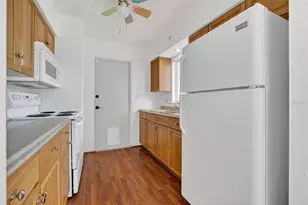 3673 Searobin Dr SE, Saint Petersburg, FL 33705 - Photo 8