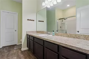 35159 Daisy Meadow Loop, Zephyrhills, FL 33541 - Photo 12