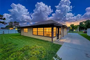 7706 W Elm St, Tampa, FL 33615 - Photo 6