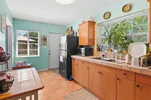 1403 52nd St S, Gulfport, FL 33707 - Photo 2
