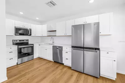 8607 May Circle, Tampa, FL 33614 - Photo 6