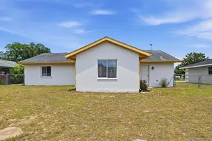 7115 Lexington Cir, Brooksville, FL 34602 - Photo 14