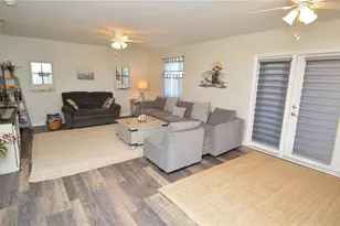 121 Sea Horse Dr SE, Saint Petersburg, FL 33705 - Photo 18
