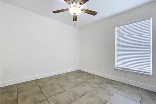 2127 W Perio St, Tampa, FL 33612 - Photo 42