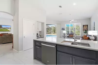 434 W Crestmont Court, Beverly Hills, FL 34465 - Photo 24