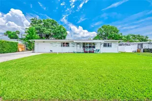 3255 57th St N, Saint Petersburg, FL 33710 - Photo 2